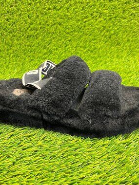 UGG Oh Yeah Womens Size 8 Black Casual Walking Comfort Slide Slippers Shoes